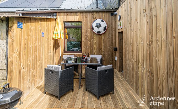 Unique holiday home with 2 bedrooms in Vaux-sur-Sure