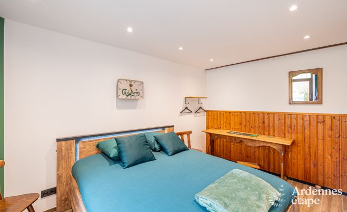 Unique holiday home with 2 bedrooms in Vaux-sur-Sure