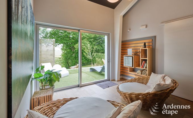 Relaxing stay in a former wellness center in Vaux-sur-Sre