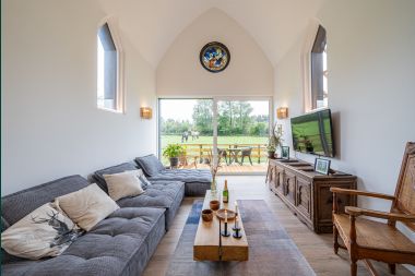 Holiday accommodation in former chapel in Vaux-sur-Sûre, in the Ardennes