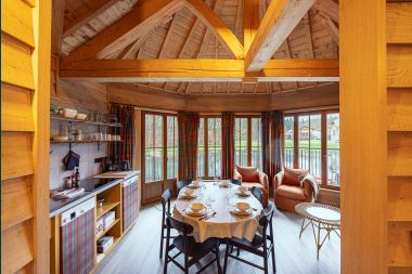 Unique stay in the Ardennes: Comfortable stilt house for 5 people in Vencimont