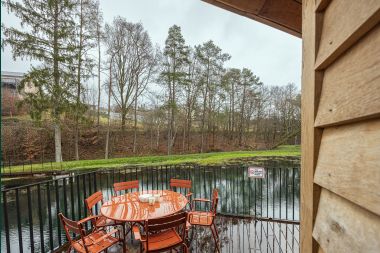 Unique stay in the Ardennes: Comfortable stilt house for 5 people in Vencimont