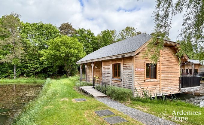 Unique stilt house for 4 people, on a pond in Vencimont