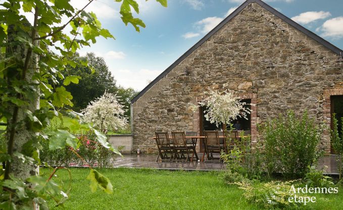 Holiday stone house cottage for 6/8 pers. to rent in Vencimont
