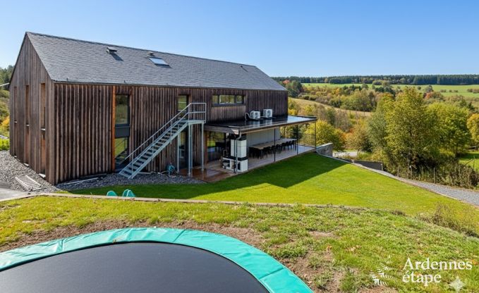 Spacious holiday home for 20 people in Vencimont with 9 bathrooms, sauna, infrared cabin, playroom and private garden in the Ardennes
