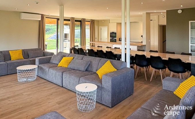 Spacious holiday home for 20 people in Vencimont with 9 bathrooms, sauna, infrared cabin, playroom and private garden in the Ardennes