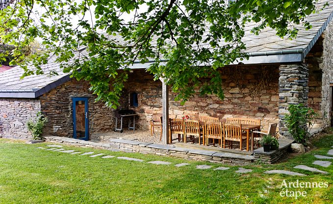 Luxury, wellness, authenticity in this cottage for 19 persons in Vielsalm