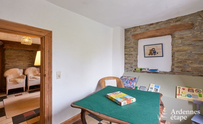 cozy holiday home with 5 bedrooms, jacuzzi, sauna and private garden in Vielsalm Ardennes