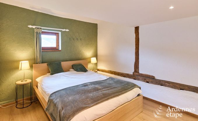 cozy holiday home with 5 bedrooms, jacuzzi, sauna and private garden in Vielsalm Ardennes