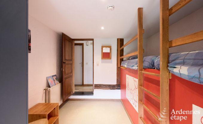cozy holiday home with 5 bedrooms, jacuzzi, sauna and private garden in Vielsalm Ardennes