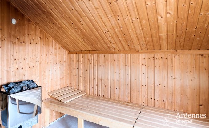 cozy holiday home with 5 bedrooms, jacuzzi, sauna and private garden in Vielsalm Ardennes