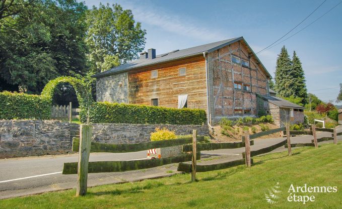 Comfortable typical farmhouse for 8/12 people near Vielsalm