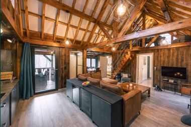 Unforgettable stay in Viroinval: Fully-equipped chalet in the Ardennes for 4 people with sauna and Nordic bath