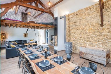 Cozy group accommodation for 17 in Virton, Gaume