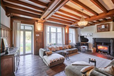 Enchanting stay in the Ardennes: castle in Vresse-sur-Semois with pool, 8 bedrooms for 15 people