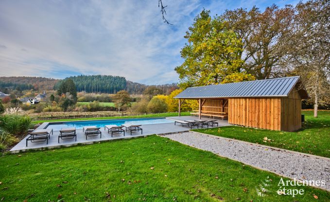 Castle in Vresse-sur-Semois for 19 persons in the Ardennes