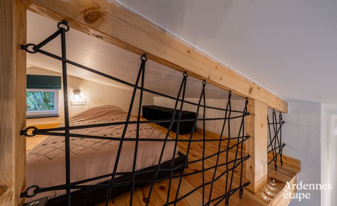 Single-story holiday home in Vresse-sur-Semois: terrace with view, ideal for a couple with children