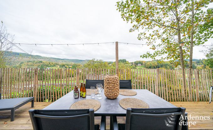 Single-story holiday home in Vresse-sur-Semois: terrace with view, ideal for a couple with children