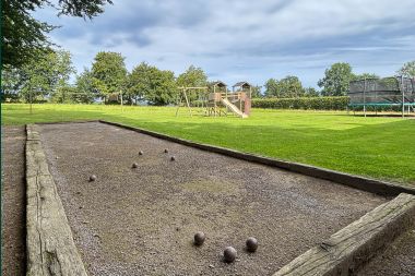 Spacious holiday home with private garden in Waimes for 15 people