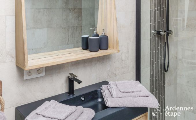 Comfortable holiday home in Welkenraedt for 6 people with jacuzzi, playground equipment and private garden