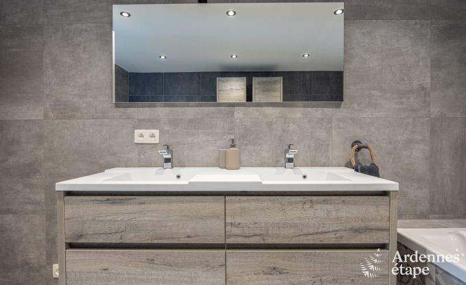 Comfortable holiday home in Welkenraedt for 6 people with jacuzzi, playground equipment and private garden