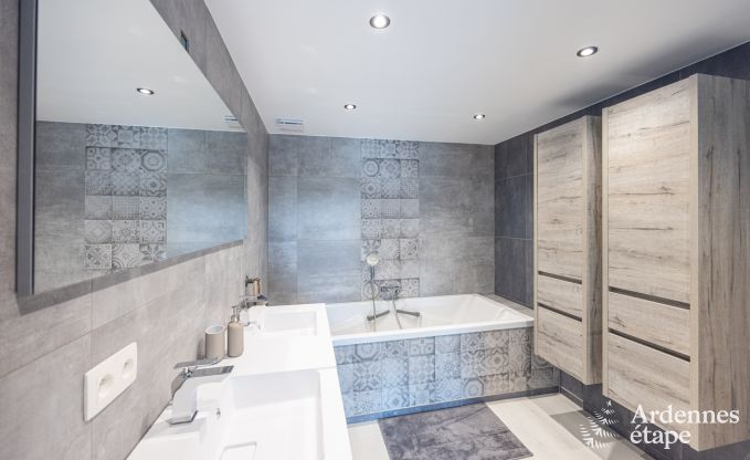 Comfortable holiday home in Welkenraedt for 6 people with jacuzzi, playground equipment and private garden