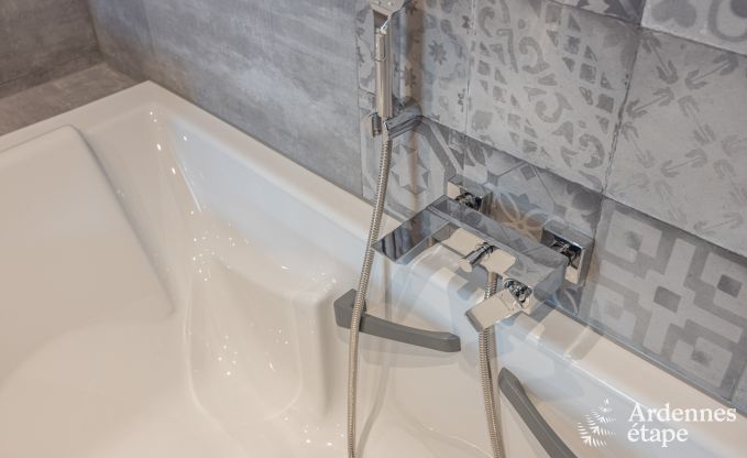 Comfortable holiday home in Welkenraedt for 6 people with jacuzzi, playground equipment and private garden