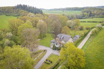 Manor for rent in the Ardennes for a group of 14 guests