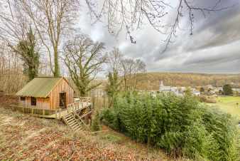 Romantic holiday home in Yvoir: peace and nature in the Ardennes