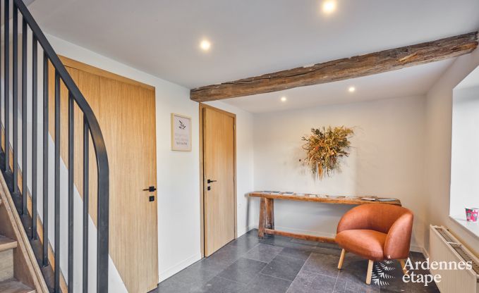 Charming village house for 10 people in Yvoir: hot tub, fireplace, large private garden